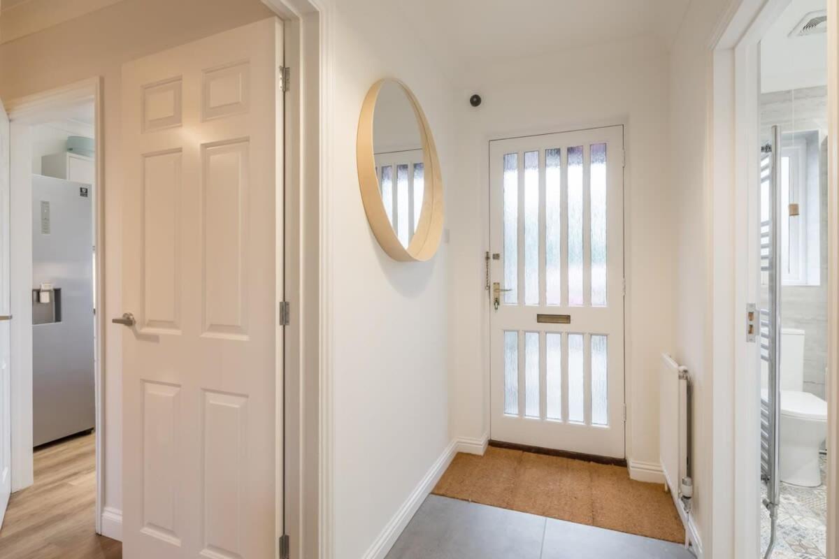 Lovely 1 Bed Apartment With Free Parking & Garden Cambridge  Exterior photo