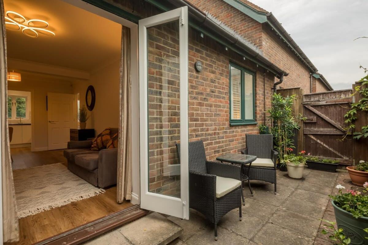 Lovely 1 Bed Apartment With Free Parking & Garden Cambridge  Exterior photo